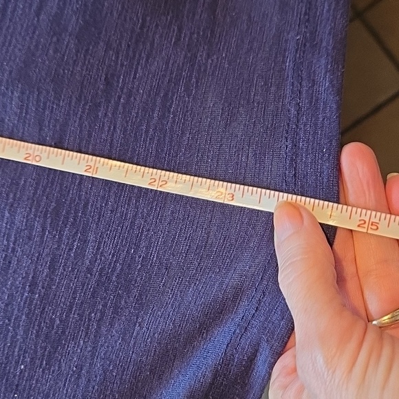 Old Navy Active "Strong Feels Good" Navy Blue Sleeveless Sz. XL Top - Picture 7 of 8